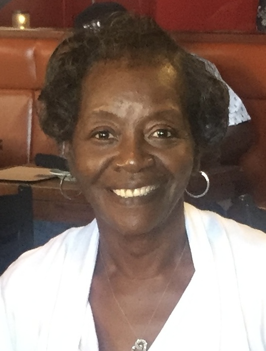 Margie R McIntosh